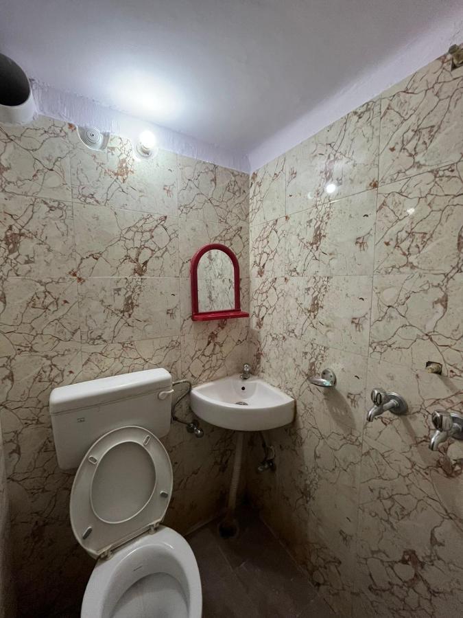 Vishwa Deva Homestay Varanasi Exterior foto
