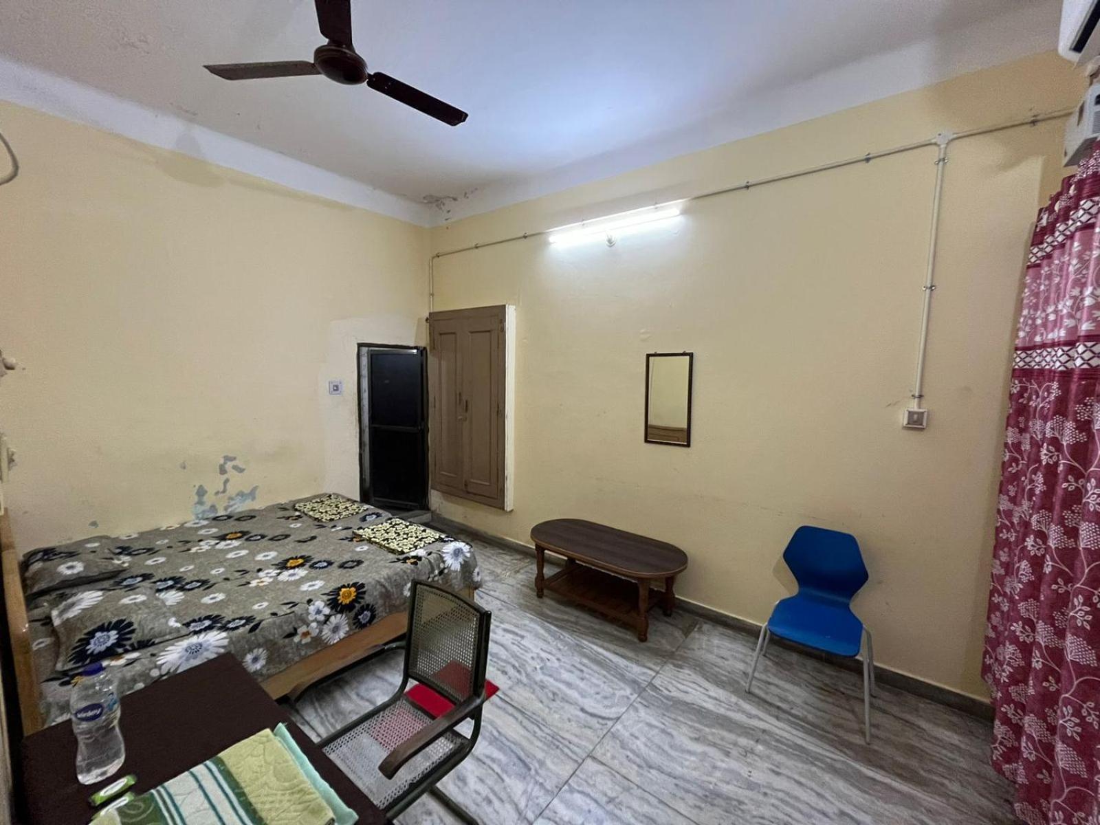 Vishwa Deva Homestay Varanasi Exterior foto