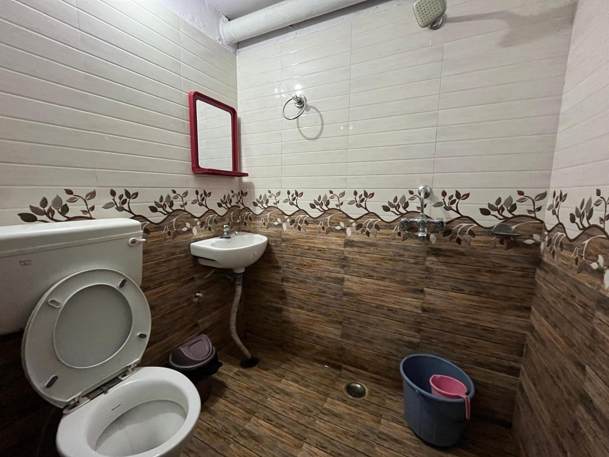Vishwa Deva Homestay Varanasi Exterior foto
